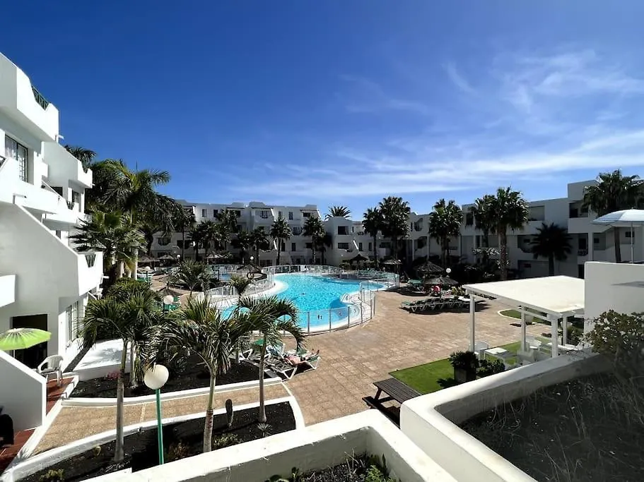 Casa Feliz - One Bedroom Central Apartment With Communal Pool Tias Spain